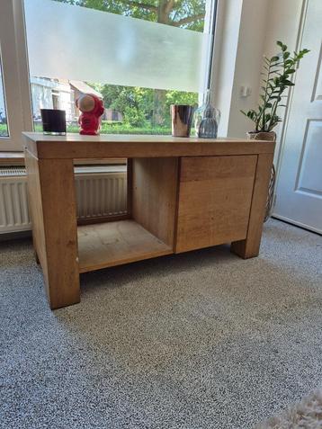 Stoer oud vintage eiken dressoir tvkast beschikbaar voor biedingen