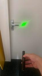 Een goedwerkende laser, Ophalen, Zo goed als nieuw, Laser