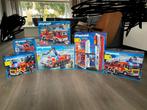 Playmobil brandweer kazerne , wagens vliegtuig etcetera, Ophalen of Verzenden, Zo goed als nieuw