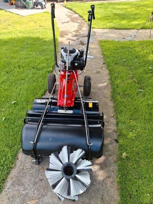 TIELBURGER TK 17 VEEGMACHINE  INCLUSIEF OPVANGBAK, Tuin en Terras, Veegmachines, Zo goed als nieuw, Ophalen of Verzenden