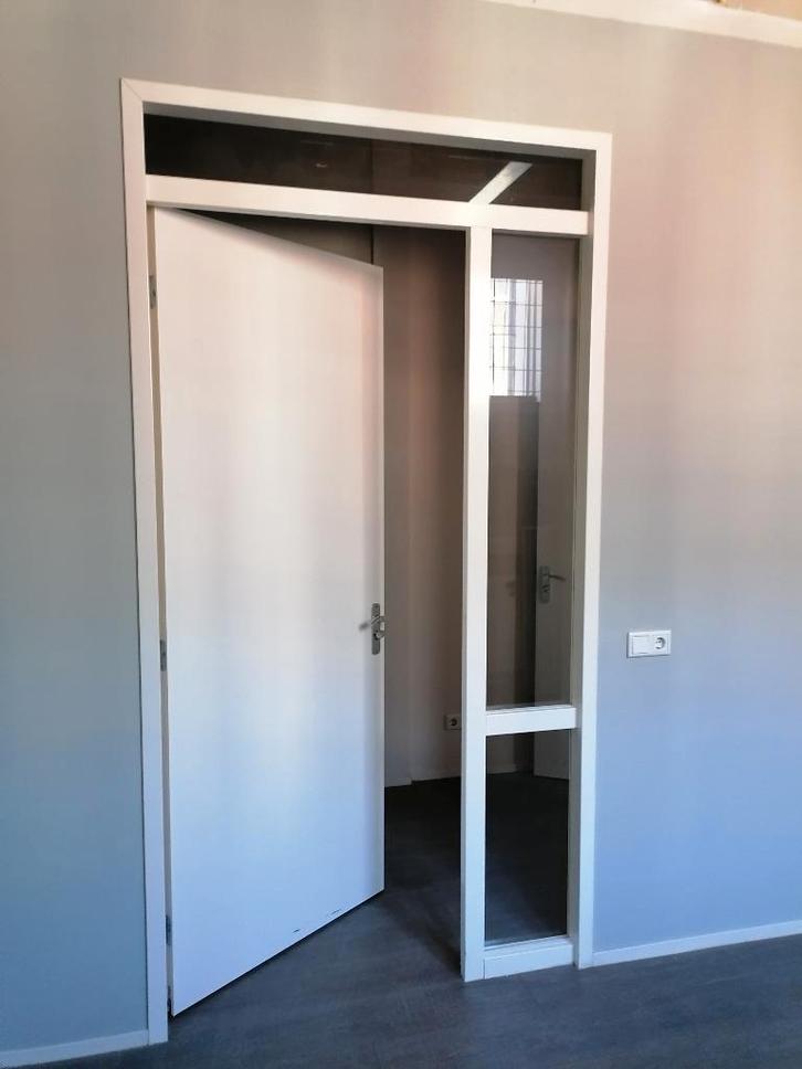 Stalen binnen kozijnen, Doe-het-zelf en Verbouw, Kozijnen en Schuifpuien, Gebruikt, Deurkozijn, Overige materialen, 225 cm of meer