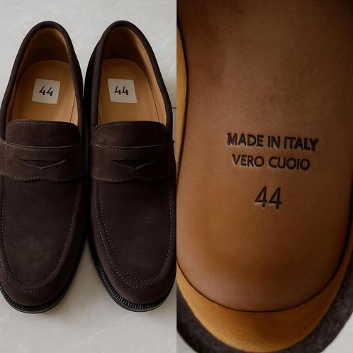 Elegant Italian Suede Penny Loafers – Size 44, Kleding | Heren, Schoenen, Zo goed als nieuw, Loafers, Bruin, Ophalen of Verzenden