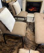 Zeer mooi en vooral Gezzellig setje eetbsnk en 2 stoelen, Ophalen of Verzenden, Zo goed als nieuw, Stof, Robuuste industriele