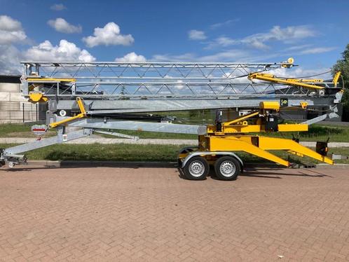 Speed Crane - aanhangwagenkraan - bouwkraan - torenkraan, Boeken, Auto's | Folders en Tijdschriften, Nieuw, Ophalen