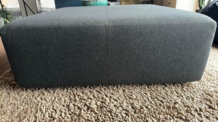 Design hocker 95x95x35 grijs, Huis en Inrichting, Banken | Voetenbanken en Poefen, Gebruikt, 75 tot 100 cm, 75 tot 100 cm, Vierkant