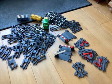 Lego trein rails wissels etc beschikbaar voor biedingen
