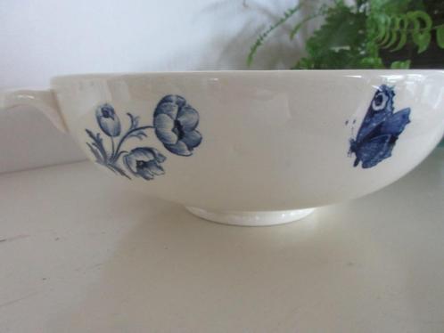 Ronde schaal met oortjes Soc Ceramique Maestricht Butterfly, Antiek en Kunst, Antiek | Keramiek en Aardewerk, Ophalen of Verzenden