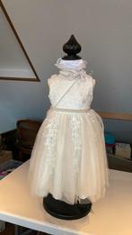 Kleine paspop met bewerkt jurkje, Ophalen of Verzenden, Zo goed als nieuw, Accessoires