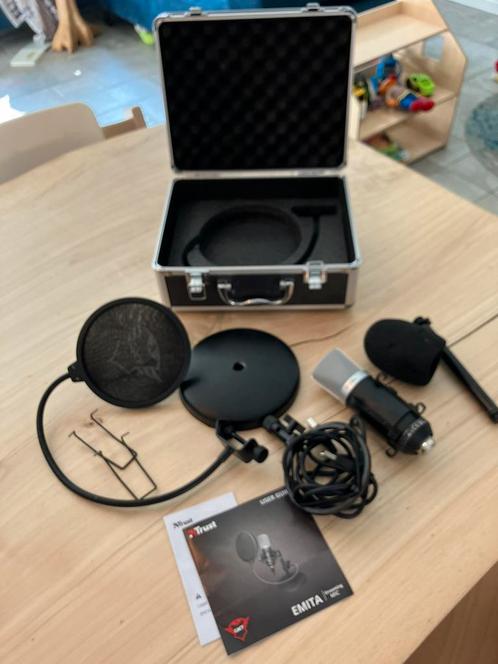 USB microfoon voor opnemen zang; zo goed als noeuw, Muziek en Instrumenten, Microfoons, Zo goed als nieuw, Studiomicrofoon, Ophalen