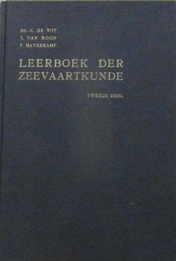 Leerboek der zeevaartkunde. Tweede deel. beschikbaar voor biedingen