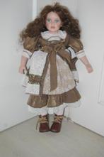 Grote porceleinen pop., Verzamelen, Poppen, Ophalen of Verzenden, Pop