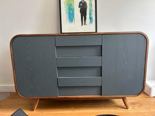 Retro vintage dressoir Esme van MADE com, Huis en Inrichting, Kasten | Dressoirs, Zo goed als nieuw, 100 tot 150 cm, 25 tot 50 cm