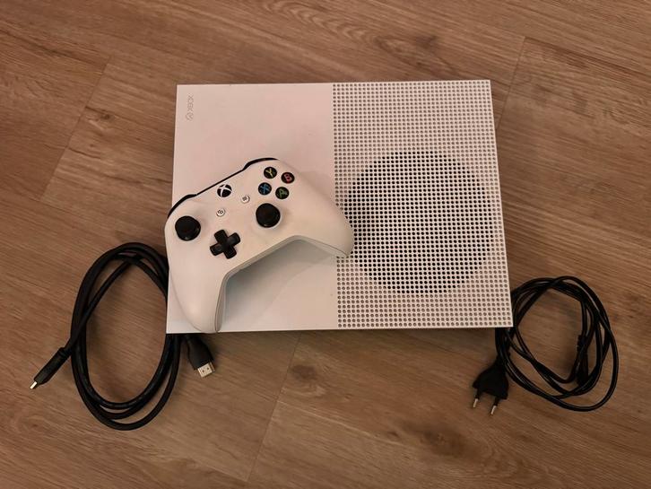 Xbox One S met Controller, Spelcomputers en Games, Spelcomputers | Xbox One, Gebruikt, Xbox One S, Met 1 controller, Ophalen