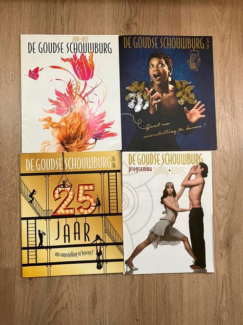 Theater brochures goudse schouwburg 🎭 1996 - 2009, Hobby en Vrije tijd, Scrapbooking, Zo goed als nieuw, Album of Boek, Overige merken