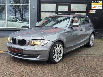 BMW 1-serie 120i Business Line Edition AUTOMAAT/NAP/SCHUIFDA beschikbaar voor biedingen