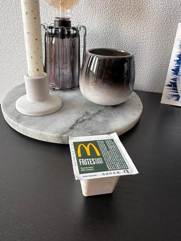 McDonalds frietsaus bakje