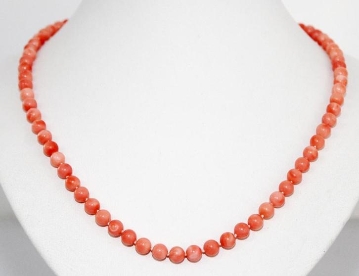 Schitterende Antieke 14-KT Goud Bloedkoraal Ketting 54 CM, Sieraden, Tassen en Uiterlijk, Antieke sieraden, Ketting, Goud, Met edelsteen