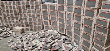 Schuurpapier  festo ,makita ,bosch ,en meer merken .€1750 beschikbaar voor biedingen