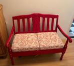 Rode houten stoel en bank, Ophalen