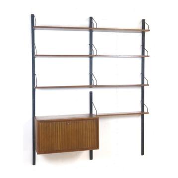 Vintage wandsysteem Poul Cadovius jaren '60 '70 retro design beschikbaar voor biedingen