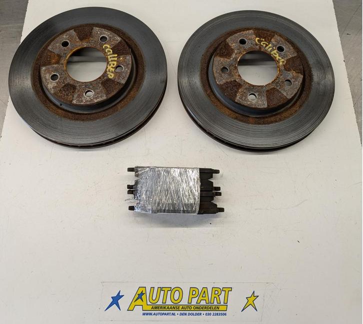 Dodge Caliber voor remblokken + schijven 2007-2012, Auto-onderdelen, Remmen en Aandrijving, Amerikaanse onderdelen, Dodge, Gebruikt