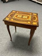 Muziek Tafeltje met Intarsia, Antiek en Kunst, Antiek | Meubels | Tafels, Ophalen of Verzenden