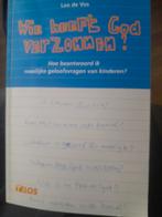 L. de Vos - Wie heeft God verzonnen?, Ophalen of Verzenden, Zo goed als nieuw, L. de Vos