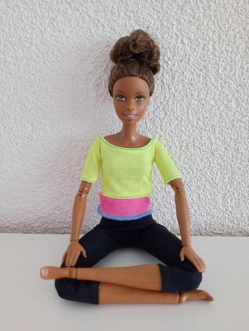 Barbie Made to Move (Yellow Top) DHL83 beschikbaar voor biedingen