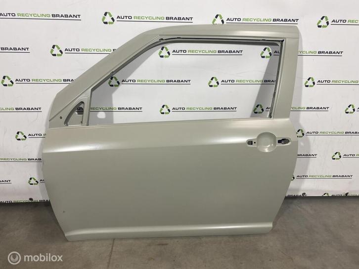 Portier Links Suzuki Swift NIEUW ORIGINEEL 6800262K00, Auto-onderdelen, Carrosserie en Plaatwerk, Deur, Suzuki, Voor, Links, Gebruikt