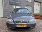 Volvo V70 2.4 Edition II H5 Clima Leer Stoelverwarming NL, Auto's, Voorwielaandrijving, 1800 kg, 1470 kg, Euro 4