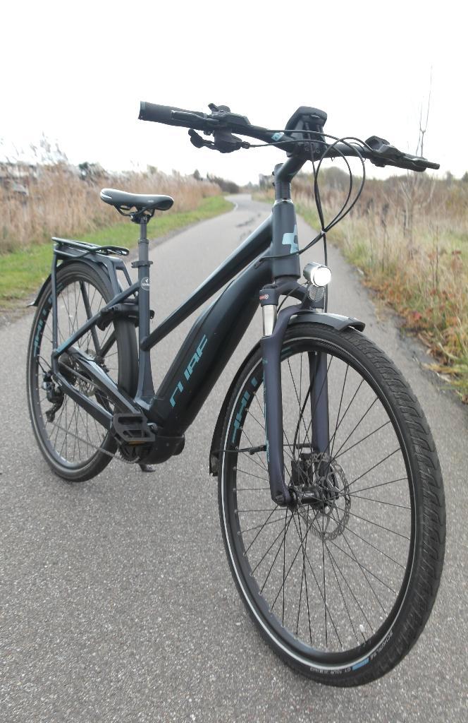 Cube Touring Pro 49 cm, Fietsen en Brommers, Elektrische fietsen, Gebruikt, Cube, 47 tot 51 cm, 50 km per accu of meer, Ophalen of Verzenden