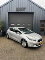 Kia (Pro) Cee d 1.6 GDI 2013 Auto,Cruis,Airc,Trekh,Camera, Auto's, Kia, Euro 5, 4 cilinders, Leder en Stof, Origineel Nederlands
