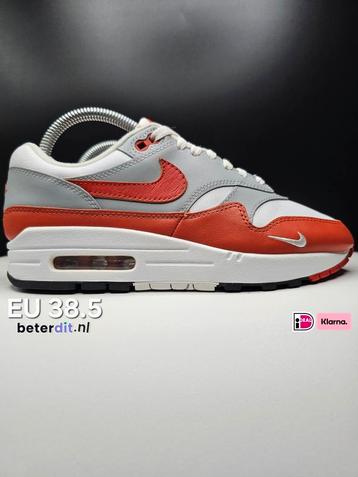 Nike Air Max 1 'Martian Sunrise'
Maat: 38.5 beschikbaar voor biedingen