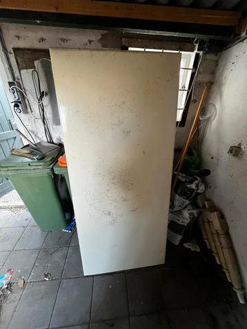 Eettafel voor binnen beschikbaar voor biedingen