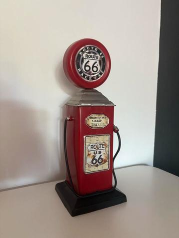 Route 66 Spaarpot Benzinepomp - Woondecoratie Antiek beschikbaar voor biedingen