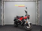 Honda ST 125 DAX, Bedrijf, Naked bike