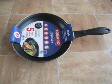 Nieuwe Tomado Superior koekenpan 24 cm beschikbaar voor biedingen