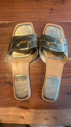 Slippers shoebey maat 41 goedkleurig, Ophalen of Verzenden, Zo goed als nieuw