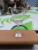 Oud klein advocaatglaasje., Verzamelen, Glas en Borrelglaasjes, Ophalen of Verzenden, Gebruikt, Overige typen