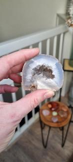 2 kleine geodes, Ophalen of Verzenden, Mineraal