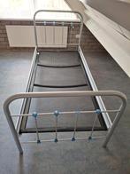 Grijs stalen ledikant 90x200cm.incl. spiraalbodem., Huis en Inrichting, Ophalen, 90 cm, Eenpersoons, Zo goed als nieuw