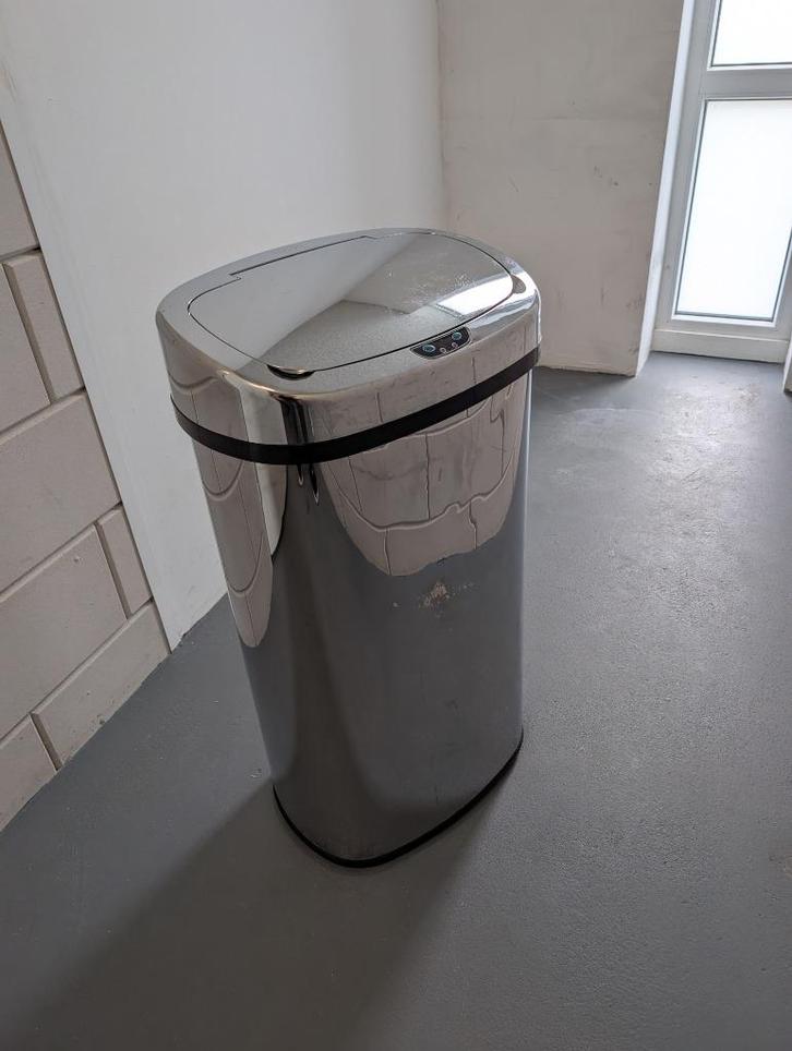 Automatische prullenbak - 30L - met sensor, Huis en Inrichting, Woonaccessoires | Prullenbakken, Zo goed als nieuw, Rvs, 50 tot 75 cm