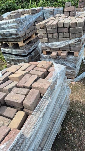 ✅️🧱PRACHTIGE KLEIKLINKERS.  TIENDUIMERS  beschikbaar voor biedingen