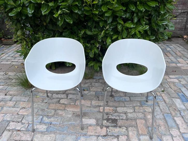 Twee design Sintesi Orbit Large (eetkamer/tuin) stoelen, wit, Huis en Inrichting, Stoelen, Zo goed als nieuw, Twee, Kunststof