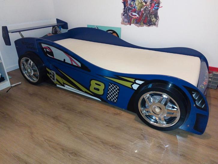 Autobed / Kinderbed 90x200   Gebruikt !, Kinderen en Baby's, Kinderkamer | Bedden, 180 cm of meer, 85 tot 100 cm, Lattenbodem