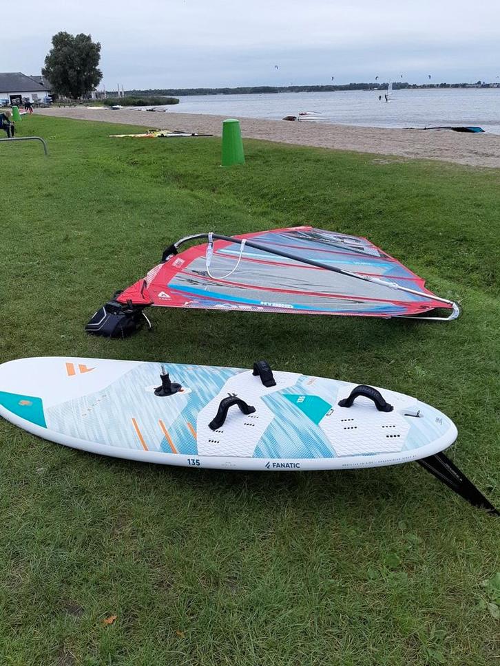 Fanatic Gecko HRS 2021 135l met Gaastra Hybrid 7.2 m2 zeil, Watersport en Boten, Windsurfen, Zo goed als nieuw, Complete set, Minder dan 250 cm