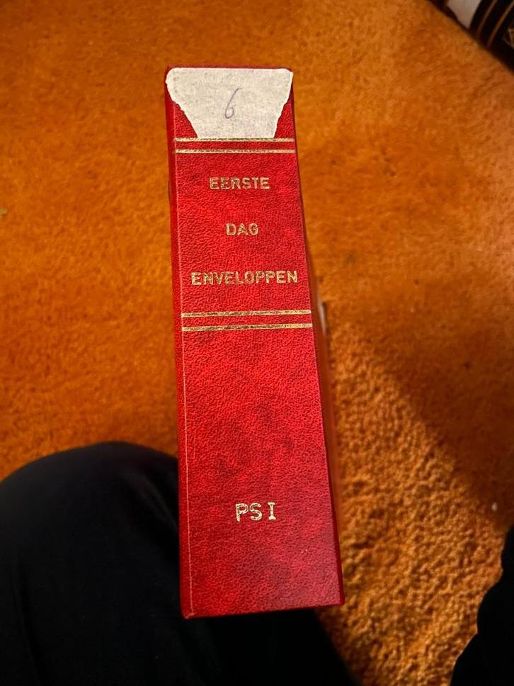 Eerste dag enveloppen nummer 327 - 368 in importa map rood, Postzegels en Munten, Postzegels | Eerstedagenveloppen, Onbeschreven