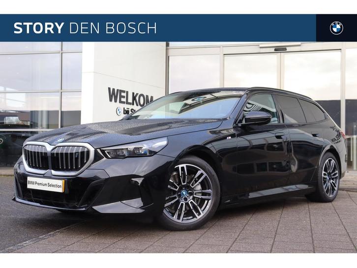BMW i5 Touring eDrive40 M Sport / Adaptieve LED / Parking As, Auto's, BMW, Bedrijf, Te koop, i5, Achteruitrijcamera, Alarm, Bochtverlichting
