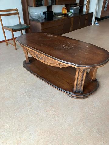 Salontafel beschikbaar voor biedingen