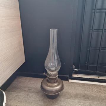 Vintage Petroleum Lamp - 38cm beschikbaar voor biedingen